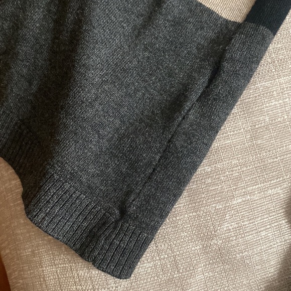 Premise Sweater - Picture 4 of 5